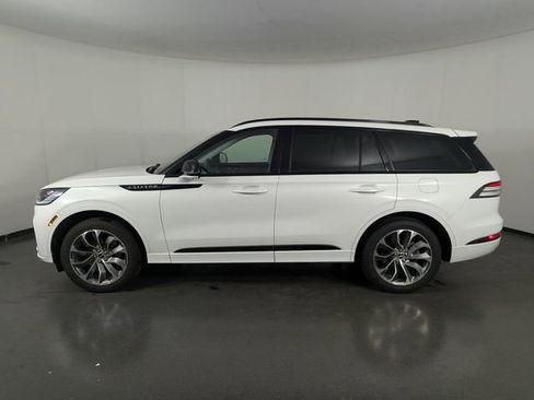 Used 2025 Lincoln Aviator AWD w/ Jet Appearance Package image 5