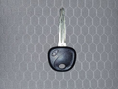 Used 2020 Hyundai Elantra SE image 32