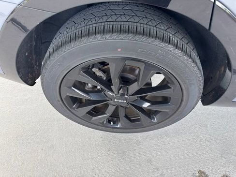 Used 2023 Kia Sorento SX FWD image 25