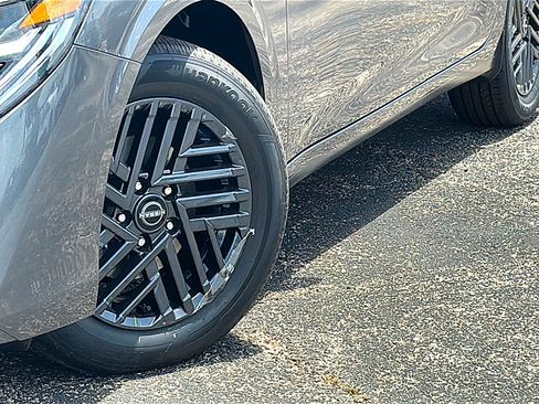 New 2026 Nissan Sentra SV w/ SV Convenience Package FWD image 3