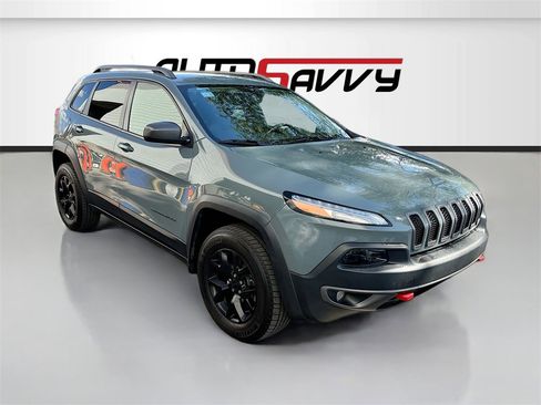 Used 2014 Jeep Cherokee Trailhawk w/ Comfort/Convenience Group image 1