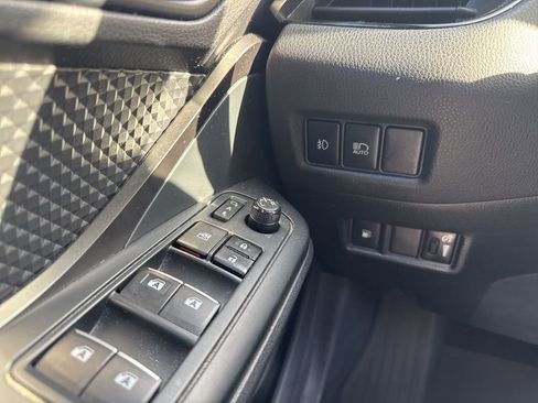 Used 2018 Toyota C-HR XLE image 14