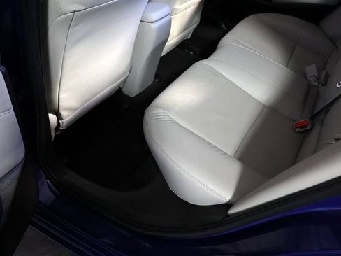 Used 2017 Acura ILX FWD image 25