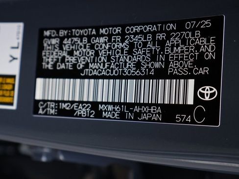 New 2026 Toyota Prius Plug-In Hybrid FWD image 28