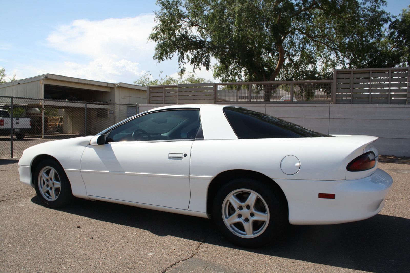 Used 1998 Chevrolet Camaro LT w/ Preferred Equipment Group 2 RWD image 18