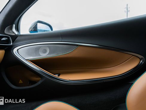 Used 2023 McLaren Artura image 29