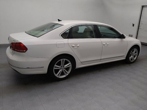 Used 2015 Volkswagen Passat 1.8T SE image 10