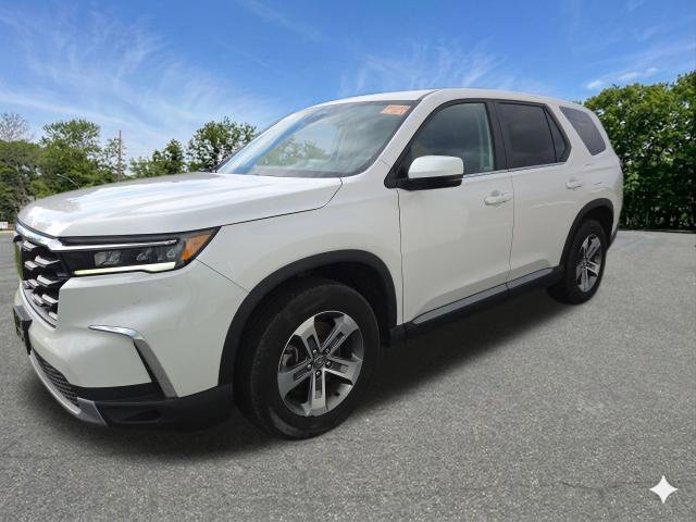 Used 2023 Honda Pilot EX-L image 4