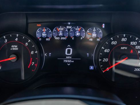 Used 2022 Chevrolet Camaro ZL1 RWD image 23
