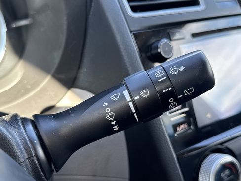 Used 2018 Subaru Forester 2.5i Limited image 16