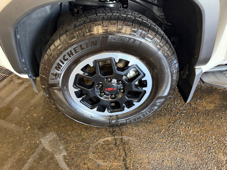 Certified 2026 Toyota 4Runner TRD Off-Road Premium w/ Tow Technology Package AWD/4WD image 31