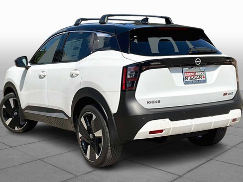 New 2026 Nissan Kicks SR w/ SR Premium Package AWD/4WD image 7