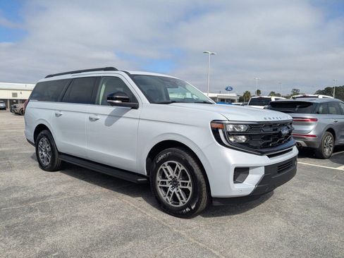 New 2026 Ford Expedition Max Active image 2