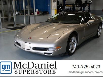 Used 2000 Chevrolet Corvette Coupe w/ Roof Pkg