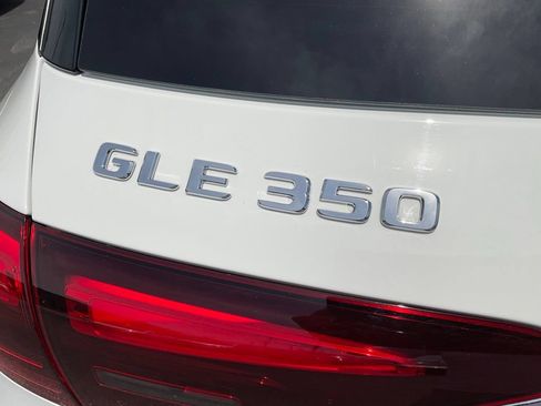 Used 2024 Mercedes-Benz GLE 350 4MATIC image 24