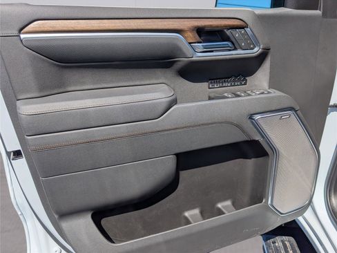 New 2026 Chevrolet Silverado 1500 High Country AWD/4WD image 26
