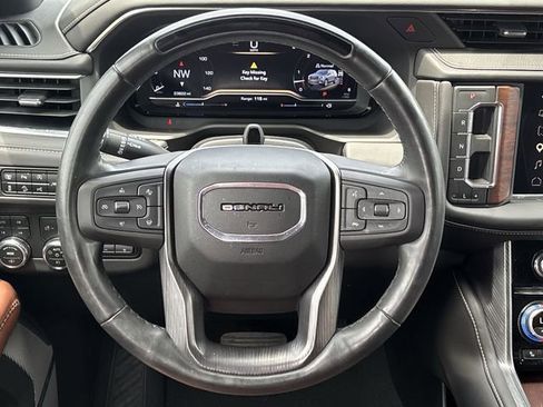 Used 2023 GMC Yukon XL Denali Ultimate AWD/4WD image 27
