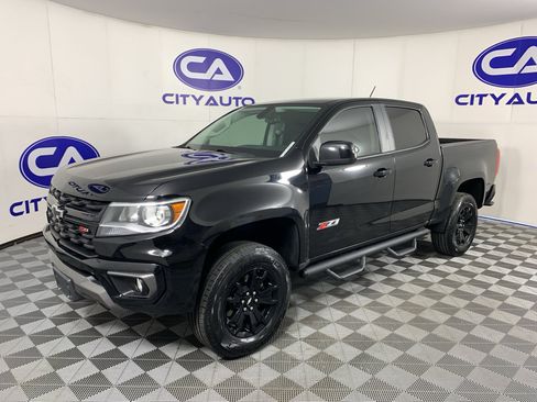 Used 2022 Chevrolet Colorado Z71 w/ Z71 Midnight Edition AWD/4WD image 7