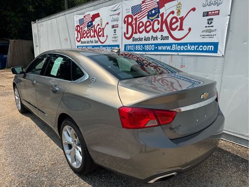 Used 2017 Chevrolet Impala Premier FWD image 8