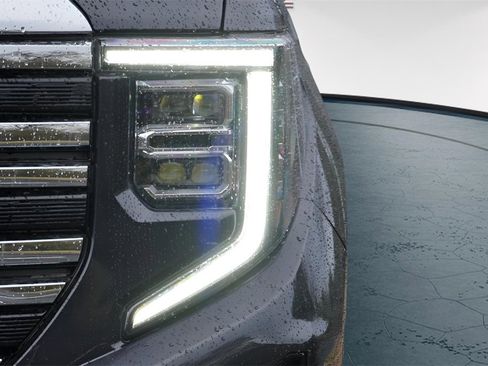 New 2026 GMC Sierra 1500 SLT image 2