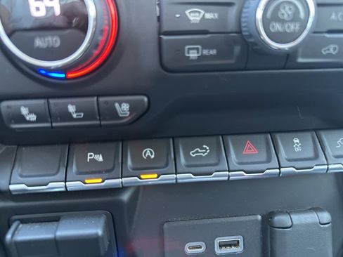 Used 2022 Chevrolet Silverado 1500 LTZ image 22