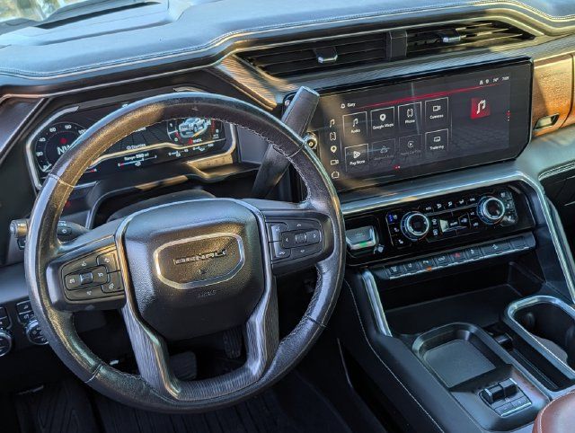 Used 2024 GMC Sierra 2500 Denali Ultimate AWD/4WD image 13
