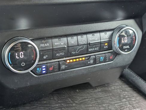 Used 2021 Ford Expedition Max Limited image 26