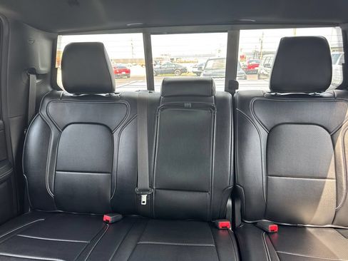 Used 2020 RAM 1500 Big Horn AWD/4WD image 16