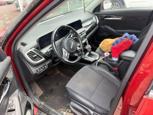 Used 2024 Kia Seltos S FWD image 8