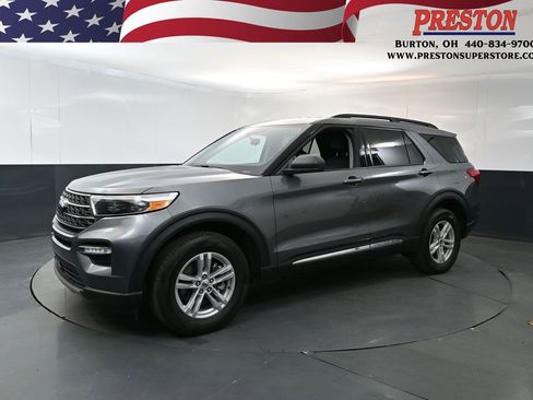 Used 2024 Ford Explorer XLT w/ Equipment Group 202A AWD/4WD image 1