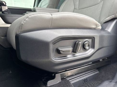 Certified 2025 Toyota Tundra Limited image 12