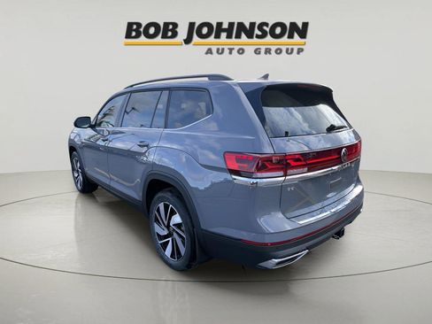New 2026 Volkswagen Atlas SE image 4
