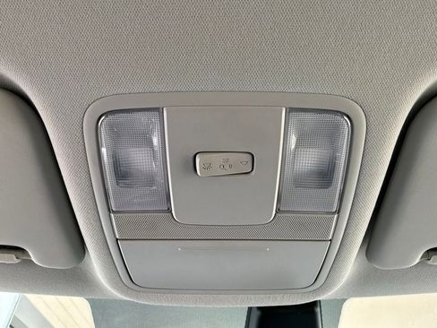 Used 2025 Kia Soul LX w/ LX Technology Package FWD image 14