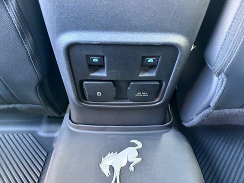 Used 2022 Ford Bronco Wildtrak image 14