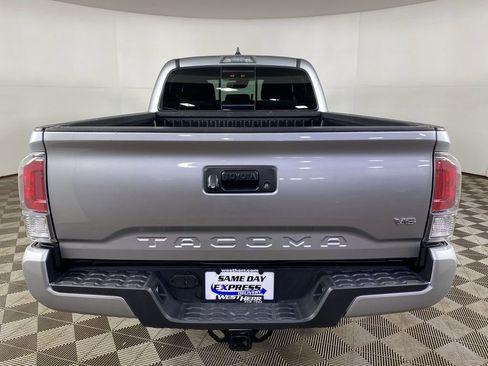 Used 2023 Toyota Tacoma TRD Sport AWD/4WD image 8