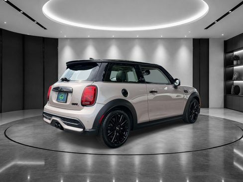 Used 2024 MINI Cooper S FWD image 5