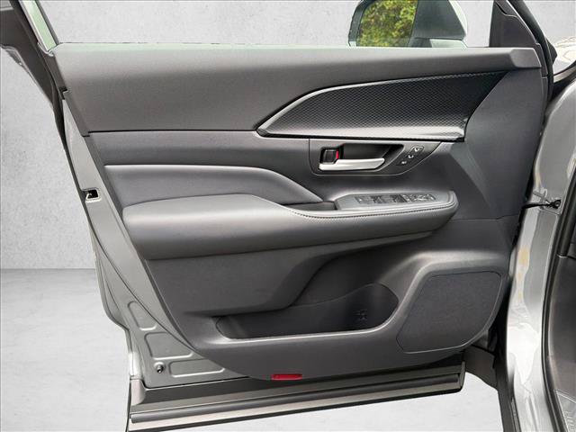 New 2026 Toyota Grand Highlander AWD Hybrid image 10