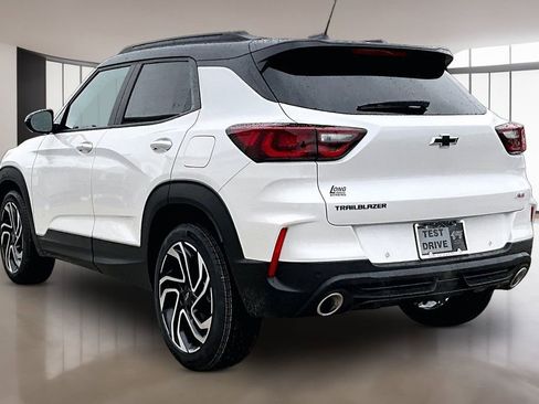 New 2026 Chevrolet TrailBlazer RS w/ Convenience Package FWD image 3