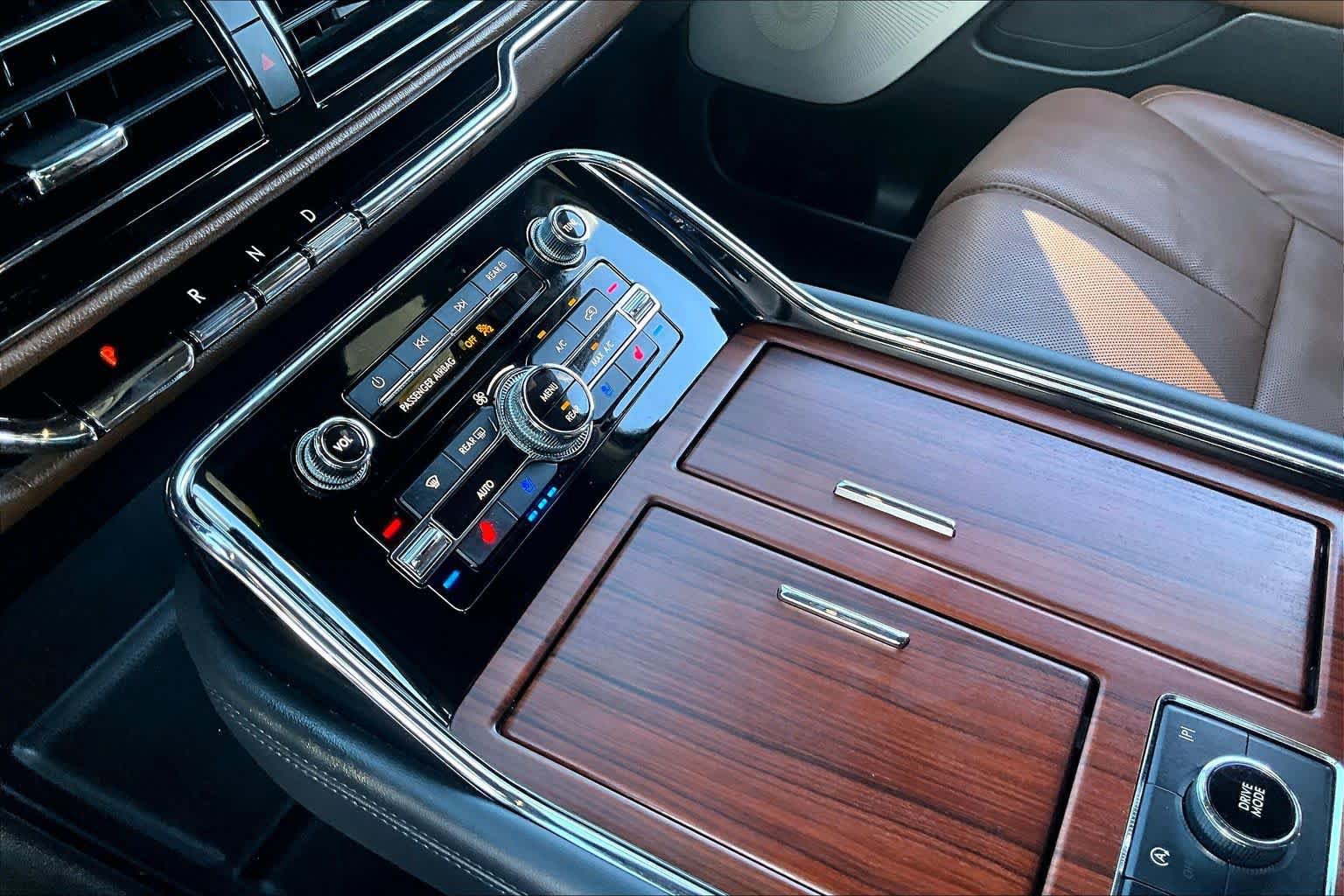 Used 2023 Lincoln Navigator Reserve RWD image 15