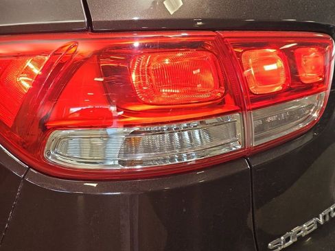 Used 2018 Kia Sorento EX w/ EX Advanced Touring Package FWD image 35
