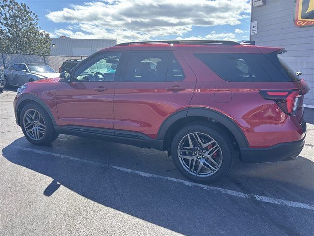 Used 2026 Ford Explorer ST AWD/4WD image 7