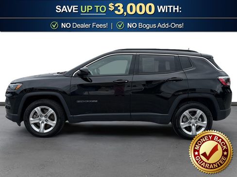 Used 2024 Jeep Compass Latitude AWD/4WD image 2