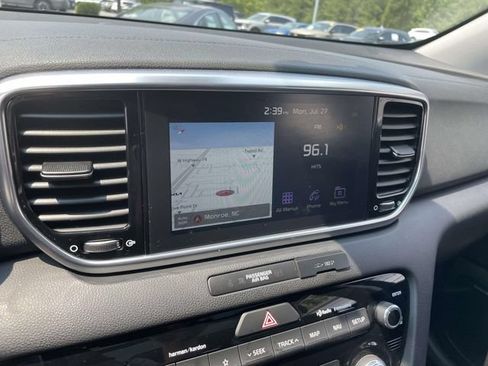 Used 2022 Kia Sportage EX w/ EX Technology Package AWD/4WD image 31