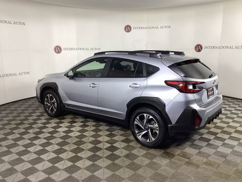 Used 2025 Subaru Crosstrek 2.0i Premium image 7