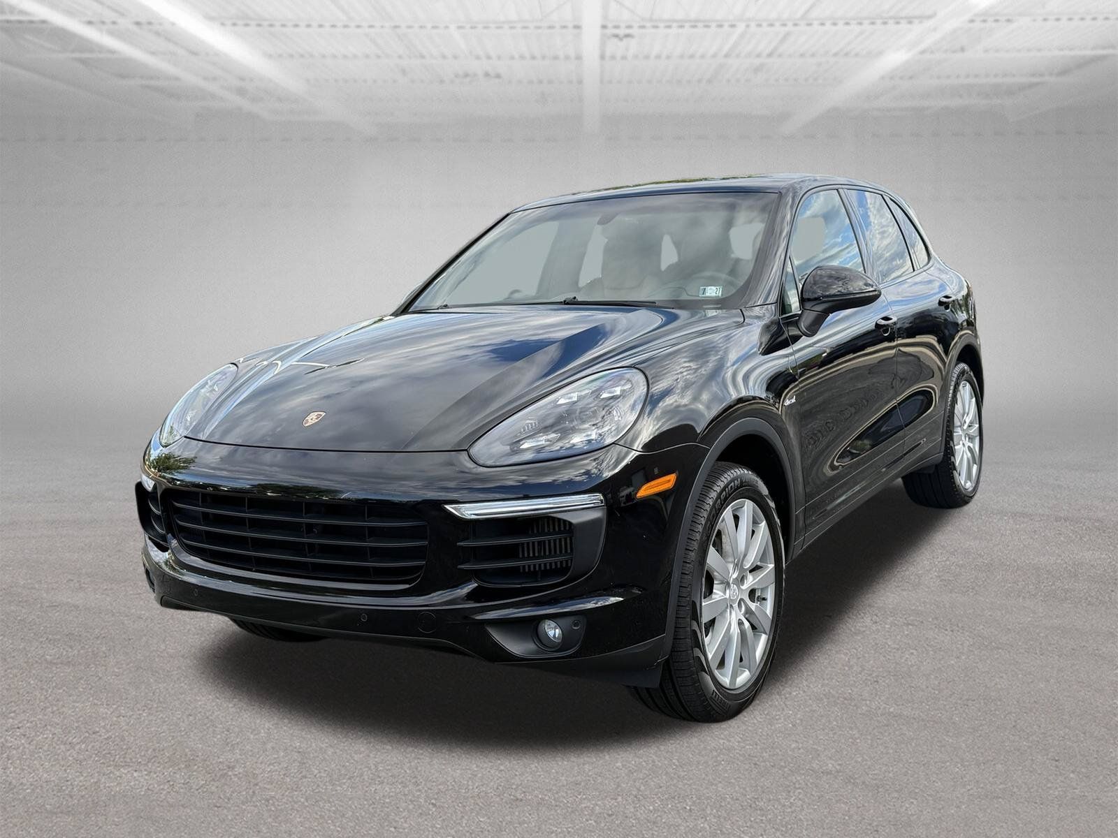Used 2015 Porsche Cayenne Diesel AWD/4WD image 2