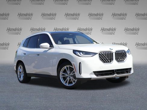 Certified 2025 BMW X3 xDrive30i w/ Premium Package image 2