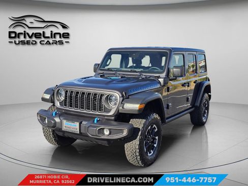 Used 2025 Jeep Wrangler Unlimited Rubicon 4xe w/ Convenience Group AWD/4WD image 5