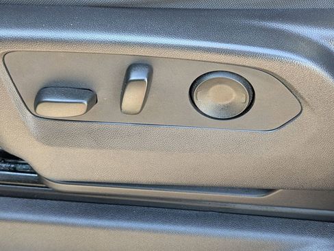 Used 2024 Chevrolet Silverado 1500 LT image 20