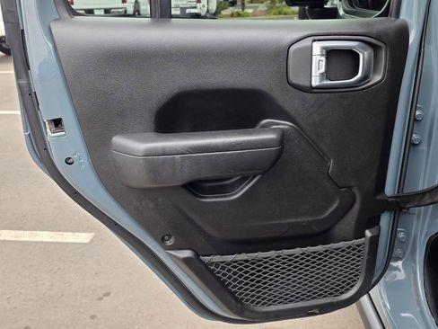 Used 2025 Jeep Wrangler Unlimited Rubicon image 22