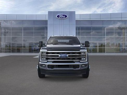 New 2026 Ford F550 4x4 Crew Cab image 6